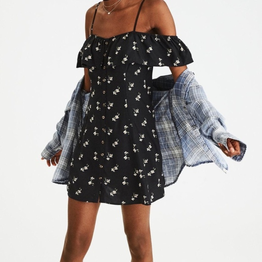 American Eagle Off Shoulder Floral Dress